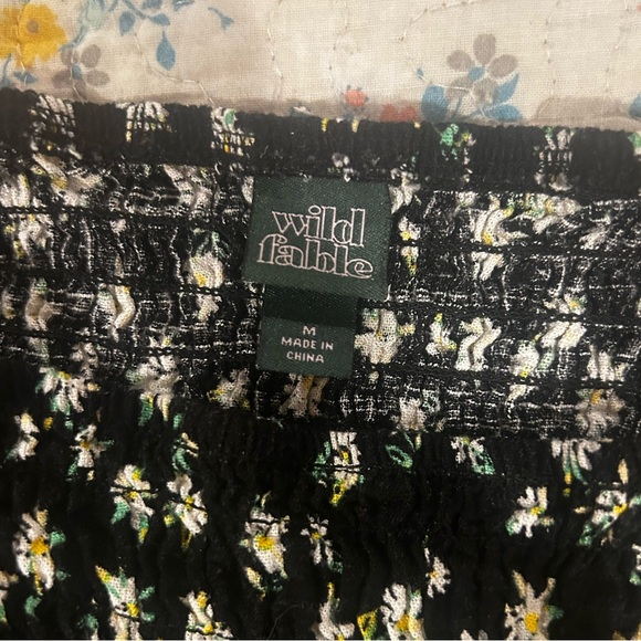 Wild Fable Daisy Floral Linen Blend Shorts - Picture 4 of 5